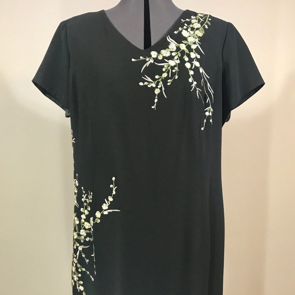 Dressbarn Black Floral Accent Formal Dress